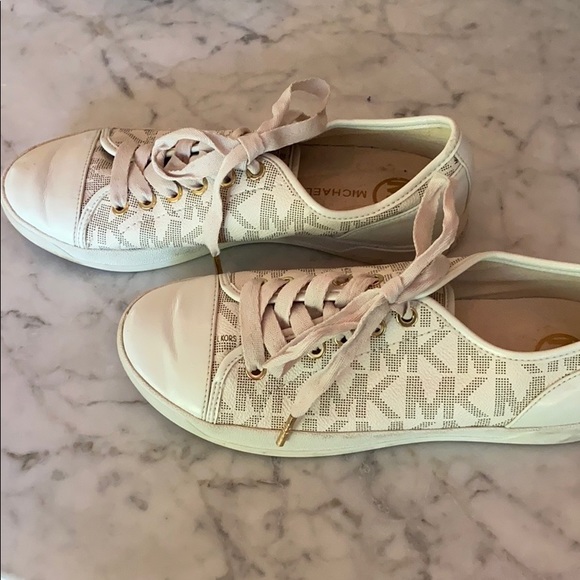 Michael Kors shoes - Picture 4 of 6